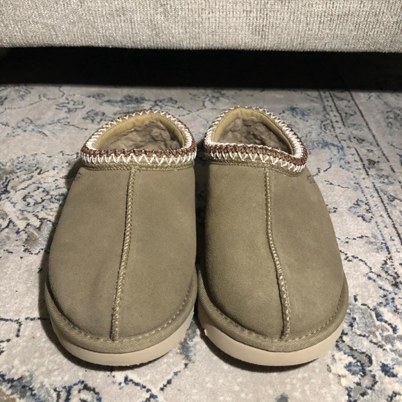 UGG Tasman Slipper Antelope - Picture 11 of 13